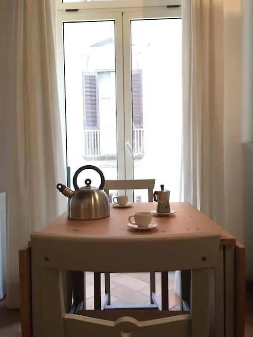 La Casa Di Licia A Due Passi Da Piazza Del Plebiscito Apartment Naples