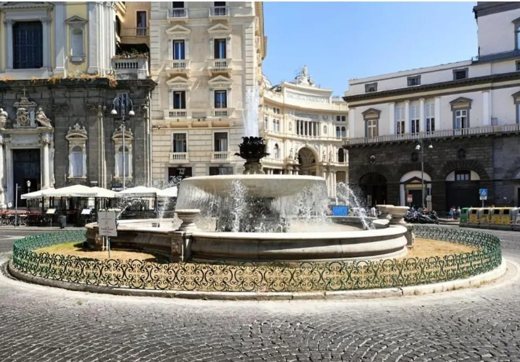 La Casa Di Licia A Due Passi Da Piazza Del Plebiscito Apartment Naples