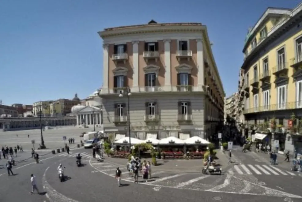 La Casa Di Licia A Due Passi Da Piazza Del Plebiscito Lejlighed Napoli